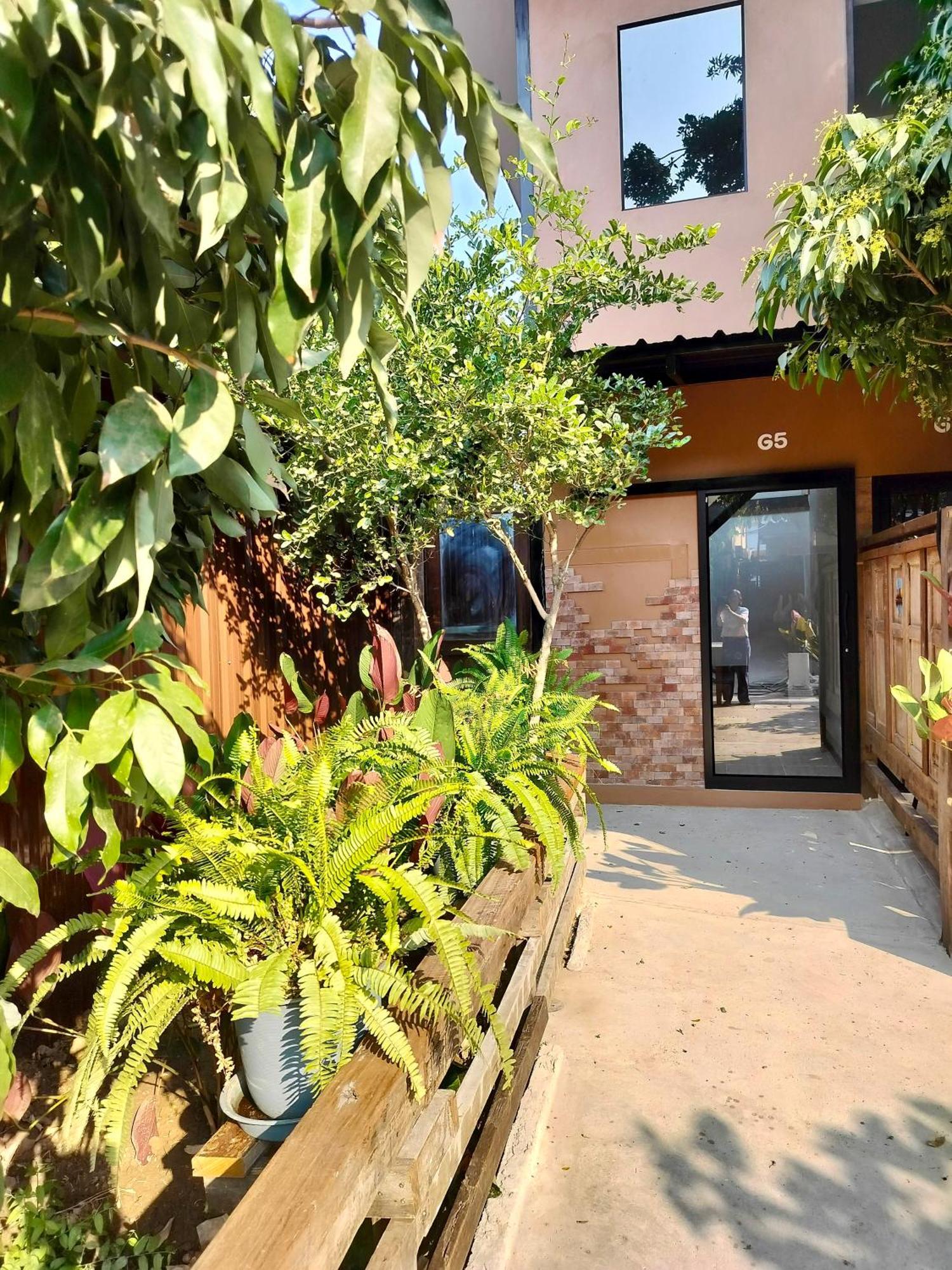 Aparthotel Oldy De Garden Chiang Mai Exterior foto